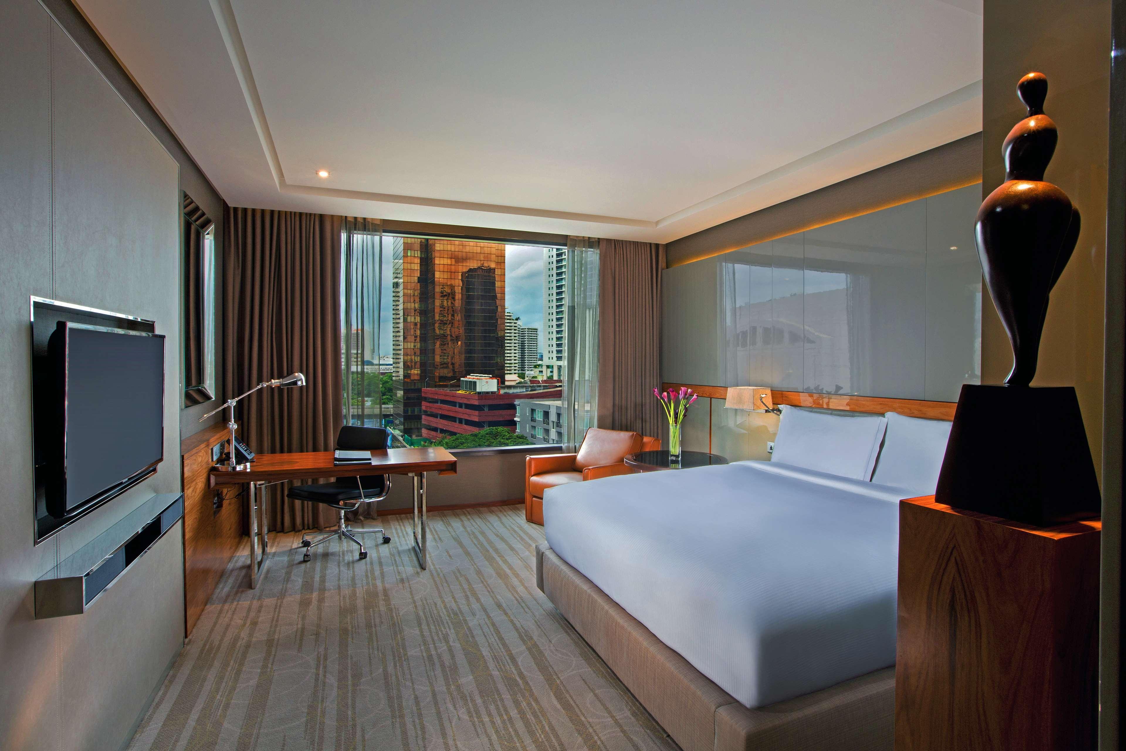 Hotel Hilton Sukhumvit Bangkok Zewnętrze zdjęcie