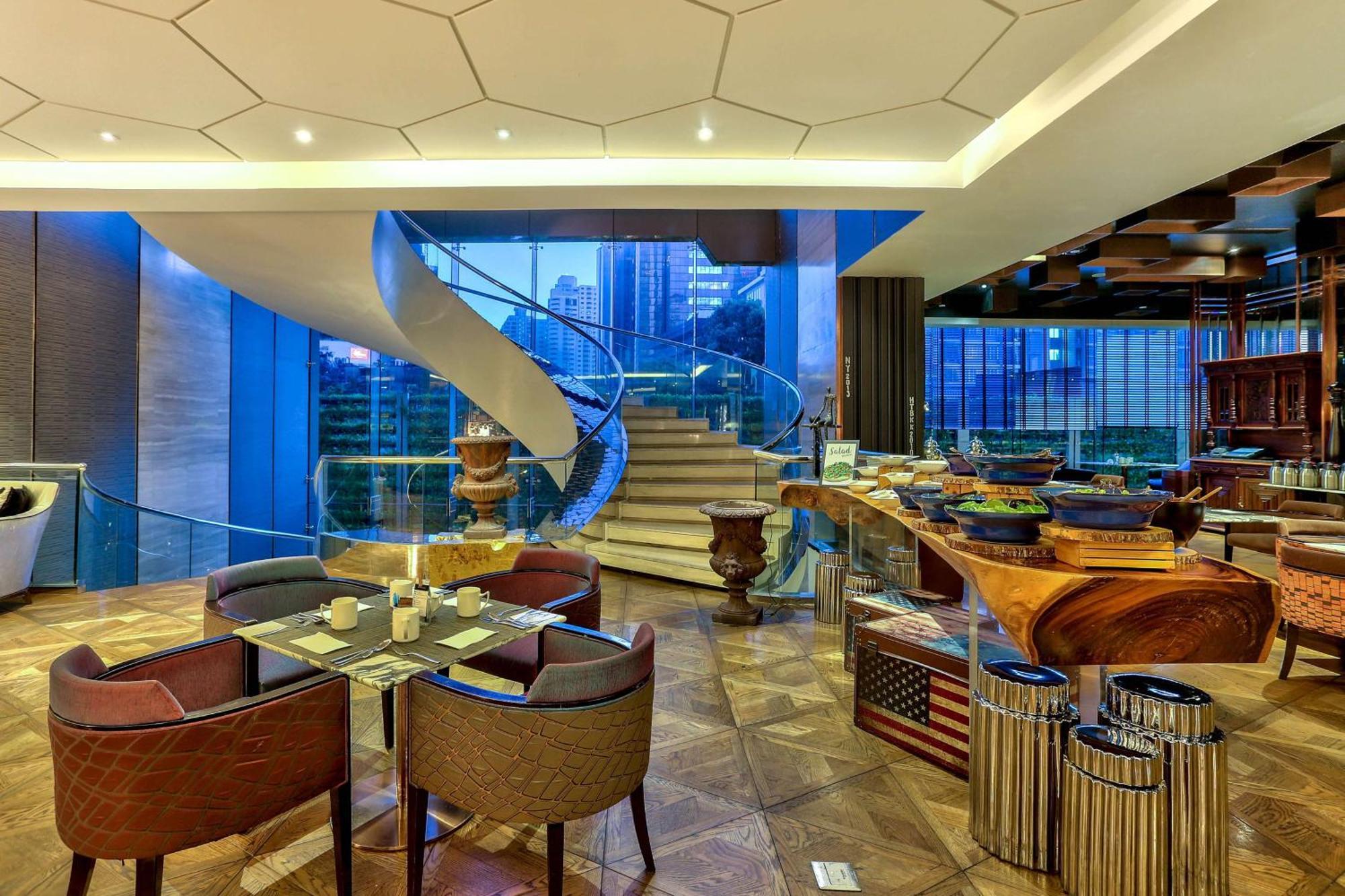 Hotel Hilton Sukhumvit Bangkok Zewnętrze zdjęcie